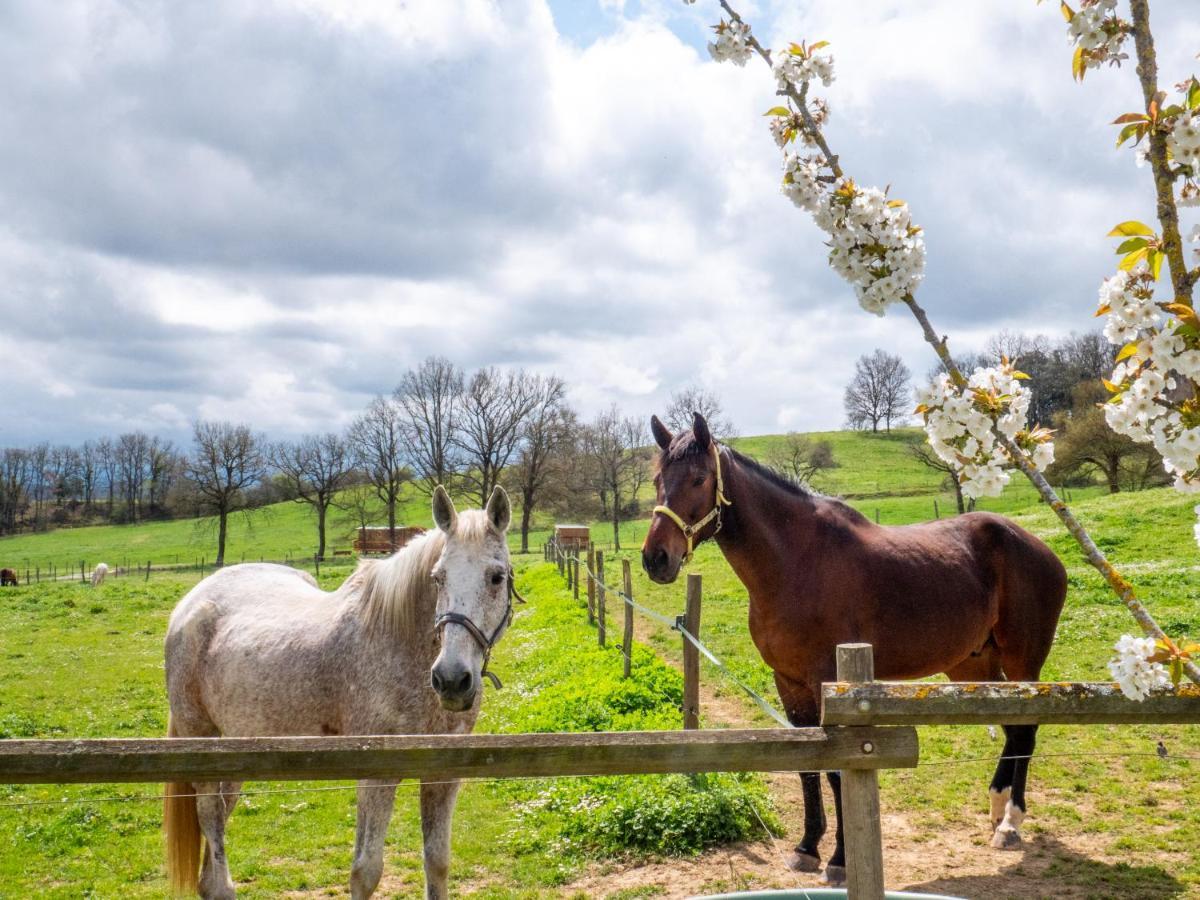 Et Roulottes Au Domaine De La Trille Bauernhof *