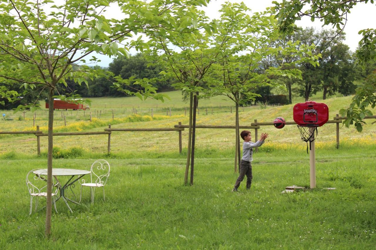 Et Roulottes Au Domaine De La Trille Agroturismo Sainte-Foi