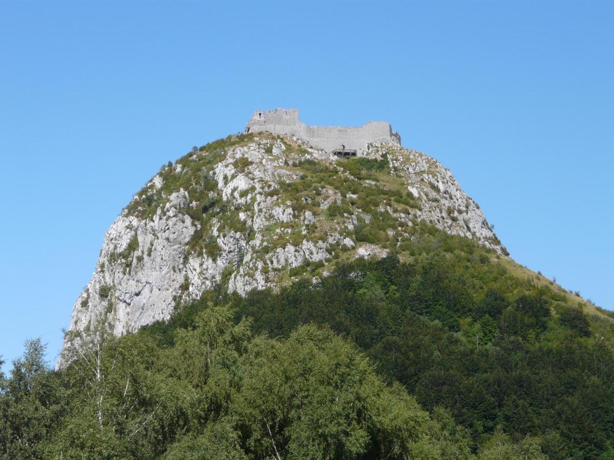 Agroturismo Et Roulottes Au Domaine De La Trille